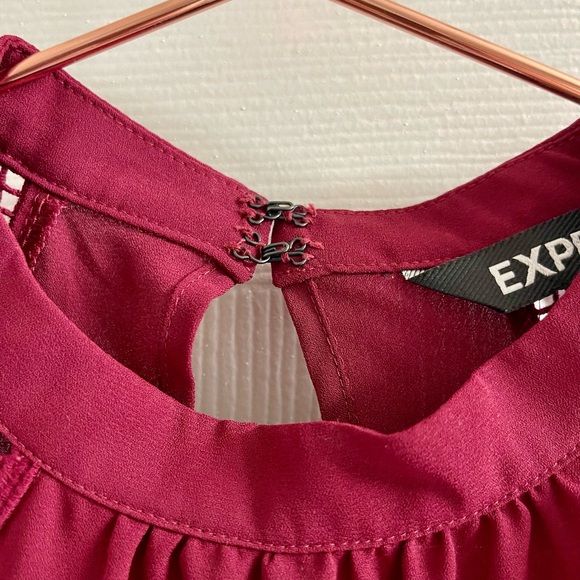 EXPRESS Top - Picture 4 of 5